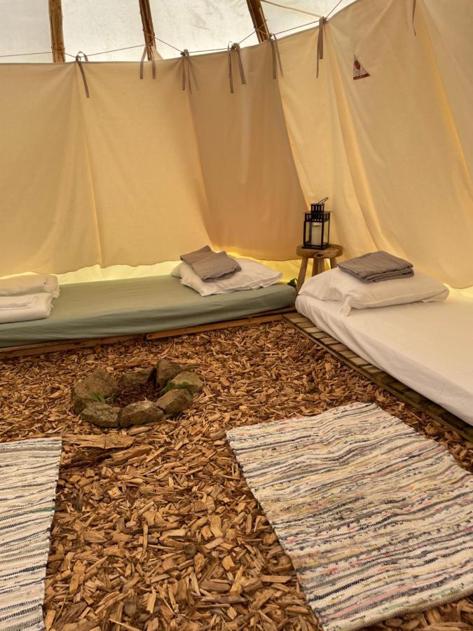 Terra-Tipike, Tipi A La Ferme Entre Terre Et Mer Trébry المظهر الخارجي الصورة