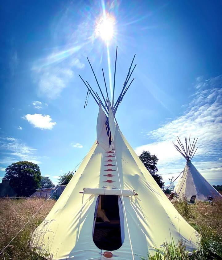 Terra-Tipike, Tipi A La Ferme Entre Terre Et Mer Trébry المظهر الخارجي الصورة